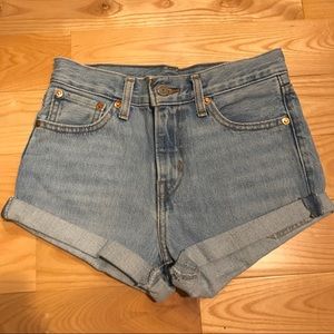 Levi’s Denim Shorts Size 25
